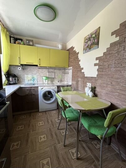 3-к. квартира, 58 м², 2/5 эт.