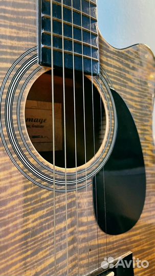 Акустическая гитара