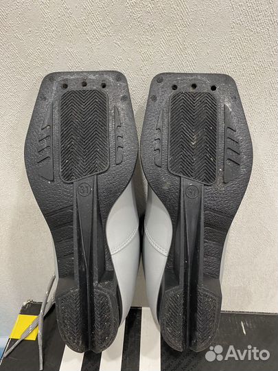 Лыжные ботинки детские классические 31