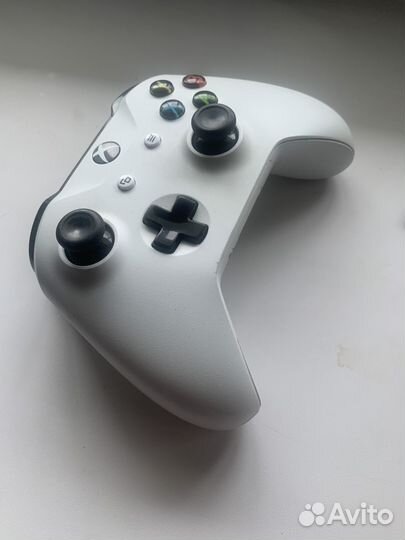 Геймпад xbox one s