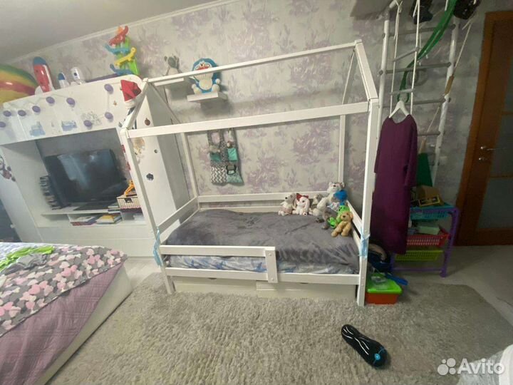 Детская кровать домик с матрасом