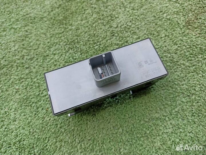 Блок управления стеклоподъемниками Volkswagen