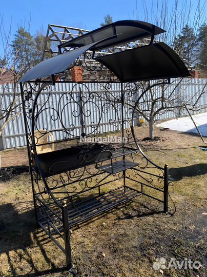 Мангал с крышей