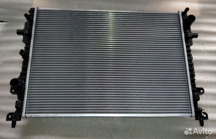 Радиатор охлаждения основной новый Geely Coolray