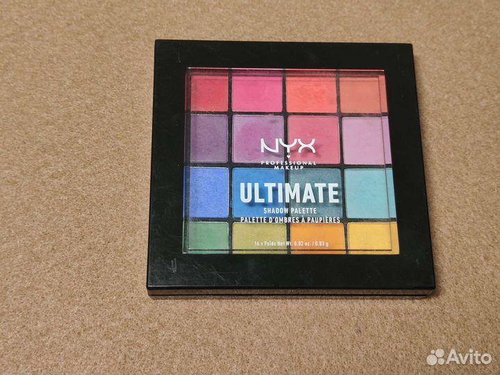 Палетка теней NYX Essence Sleek Vivienne sabo