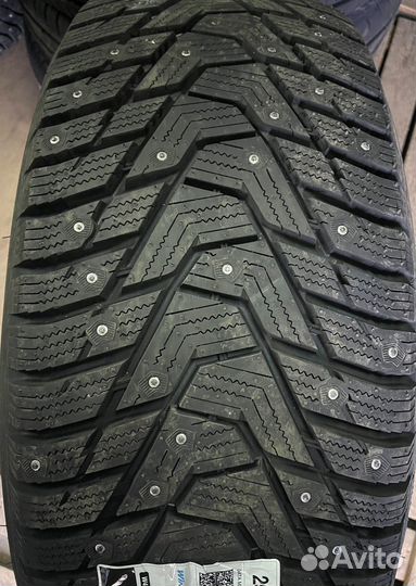 Hankook Winter I'Pike RS2 W429 245/40 R19 98T