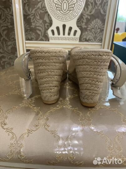 Босоножки