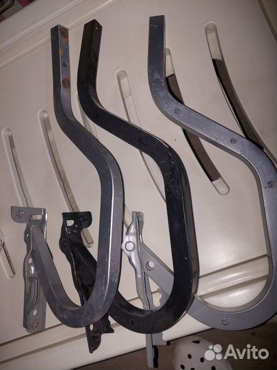 Петля крышки багажника honda civic 4D 8 поколения