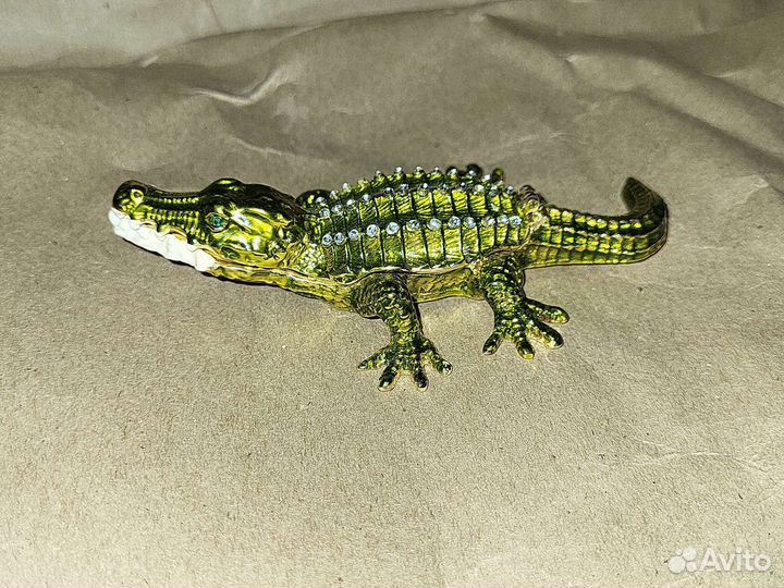 Шкатулка крокодил