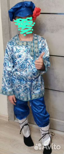 Прокат костюмов:русско- народного, скомороха