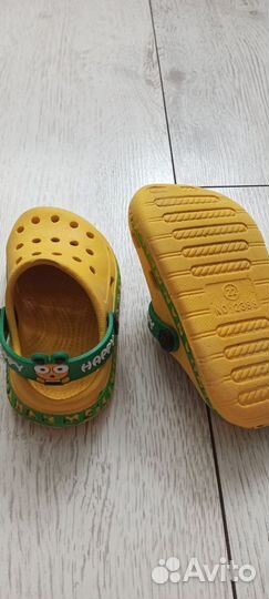 Тапочки детские crocs