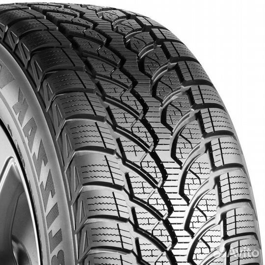 Bridgestone Blizzak LM-32 255/40 R18