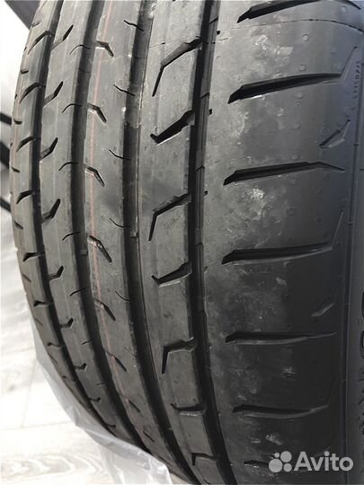 Continental MaxContact MC6 235/45 R18 98V