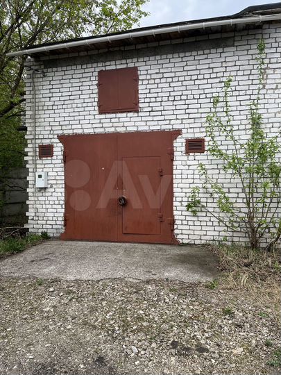 Гараж, > 30 м²