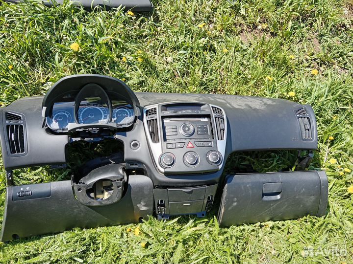 Безопасность Kia ceed ed 2011 торпедо панель