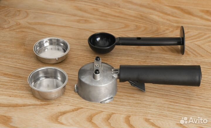 Рожковая кофеварка кофеварка Kitfort KT-740