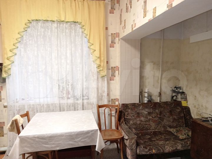 3-к. квартира, 81 м², 1/2 эт.