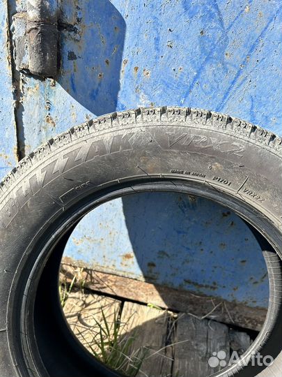 Bridgestone Blizzak VRX2 165/65 R14