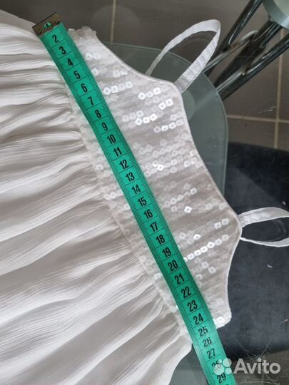 Платье сарафан и сланцы