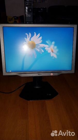 Мониторы ЖК разные