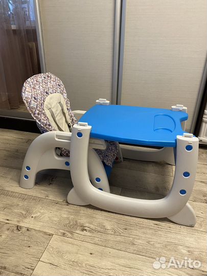 Детский стульчик для кормления