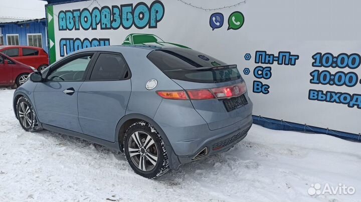 Стеклоподъемник задний правый Honda Civic 5D 72710