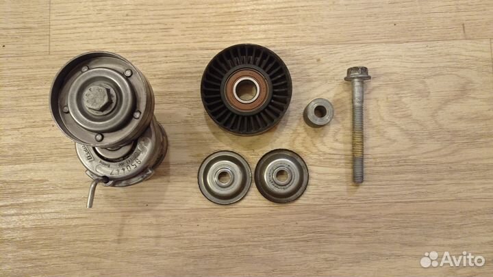 Натяжитель ремня приводного поло седан