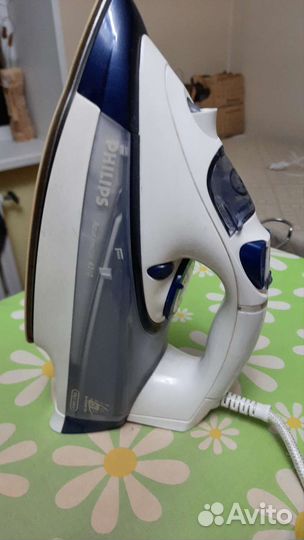Паровой утюг philips