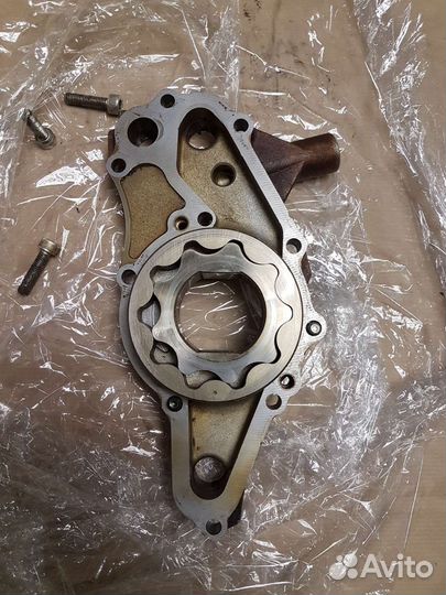 Масляный насос Suzuki Liana 2006