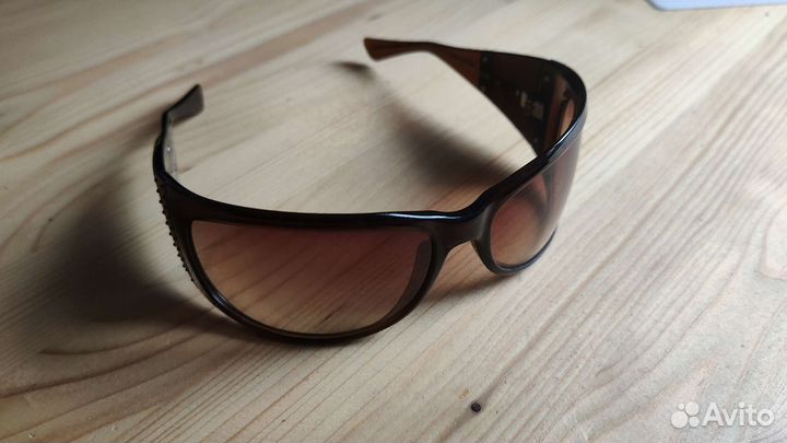 Очки carolina herrera