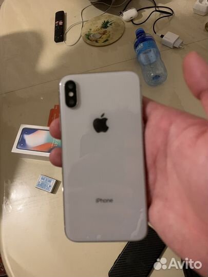 iPhone X, 64 ГБ