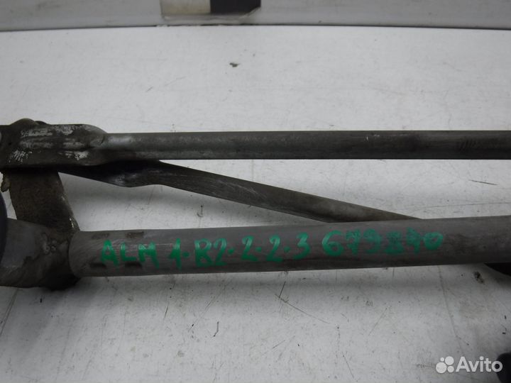 Трапеция стеклоочистителя на Nissan Almera