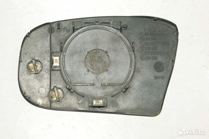 Зеркальный элемент прав. зеркала W220 A2208101221