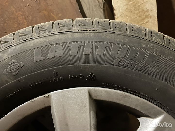 R17 Michelin Latitude X-Ice 235/65, PCD 5x130 DIA 76.1