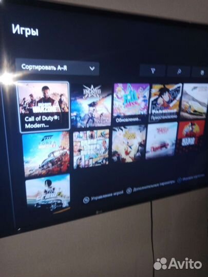 Xbox One s 1tb с играми и 2 геймпадами