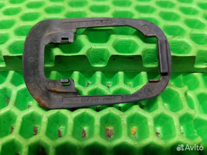 Прокладка внешней ручки двери задняя Audi Q7 S