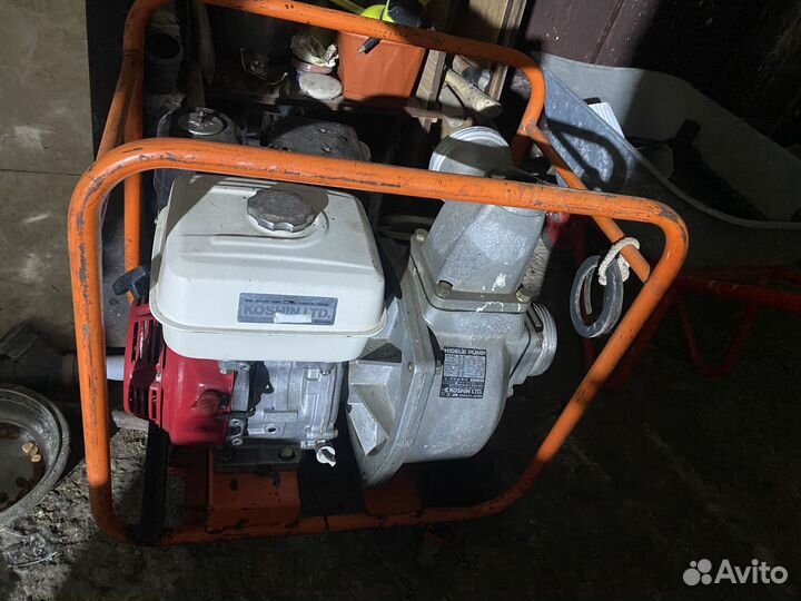 Помпа для воды бензиновая