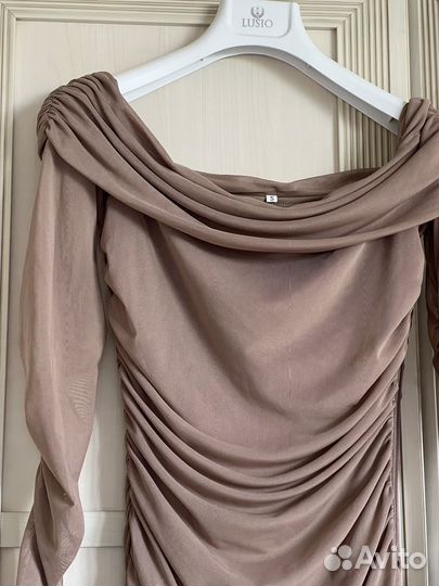 Вечернее платье