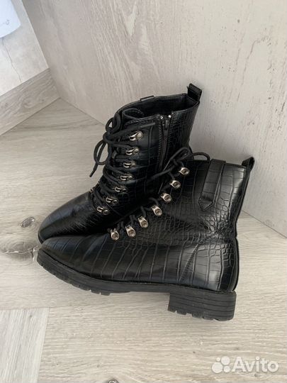 Ботинки женские