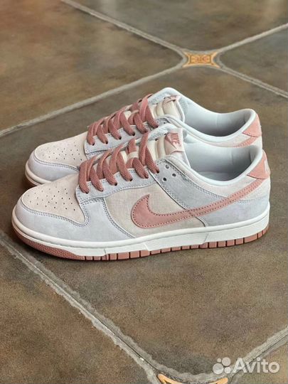 Nike Dunk Low Fossil Rose