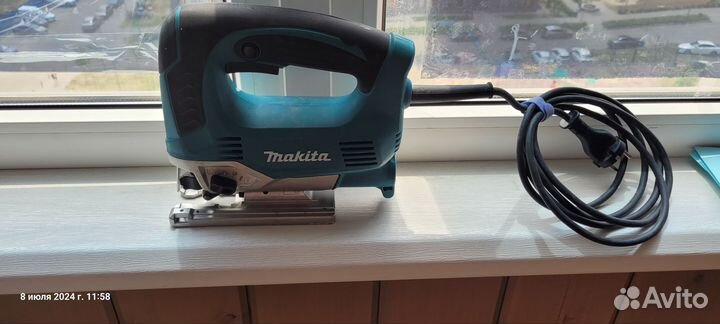 Электро лобзик makita JV0600