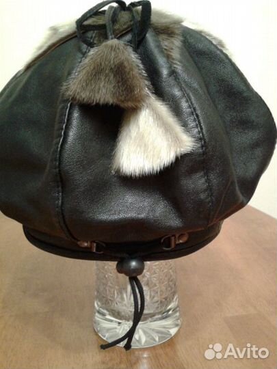 Берет женский из натуральной кожи и меха