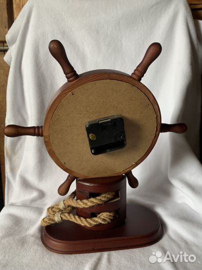 Часы штурвал