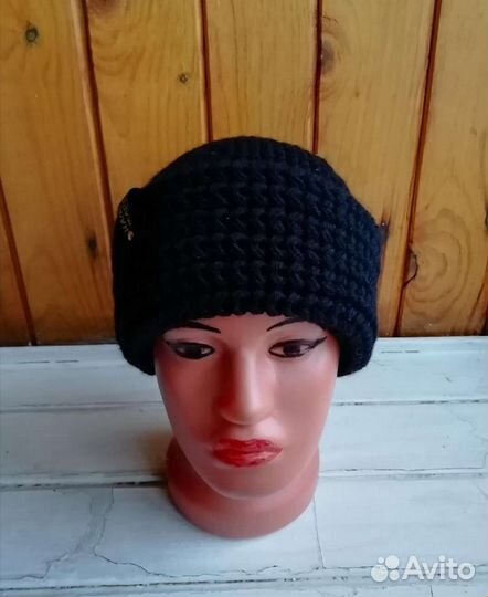 Шапка женская вязаная