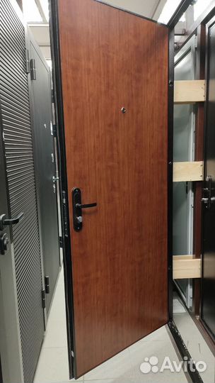 Дверь металлическая Стройгост 5РФ Рустикальный дуб