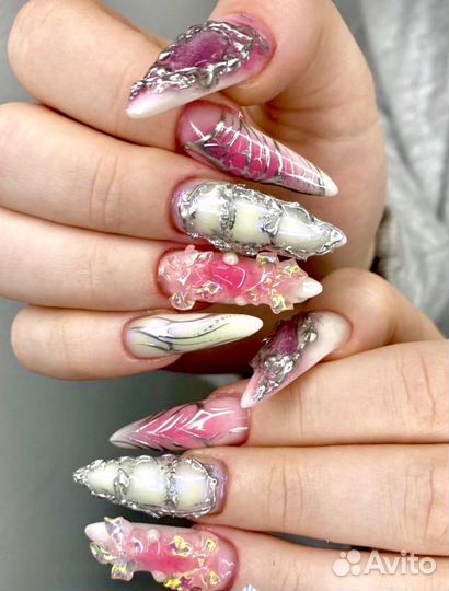 Наращивание ногтей