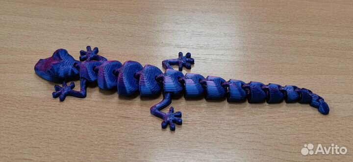 3D ящерица двухцветная