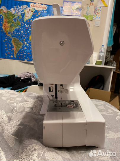 Компьютерная швейная машина Chayka New Wave 4270