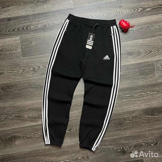 Спортивные штаны adidas