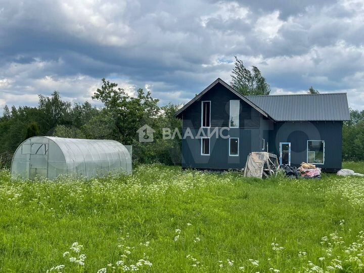 Дом 200 м² на участке 13,2 сот.